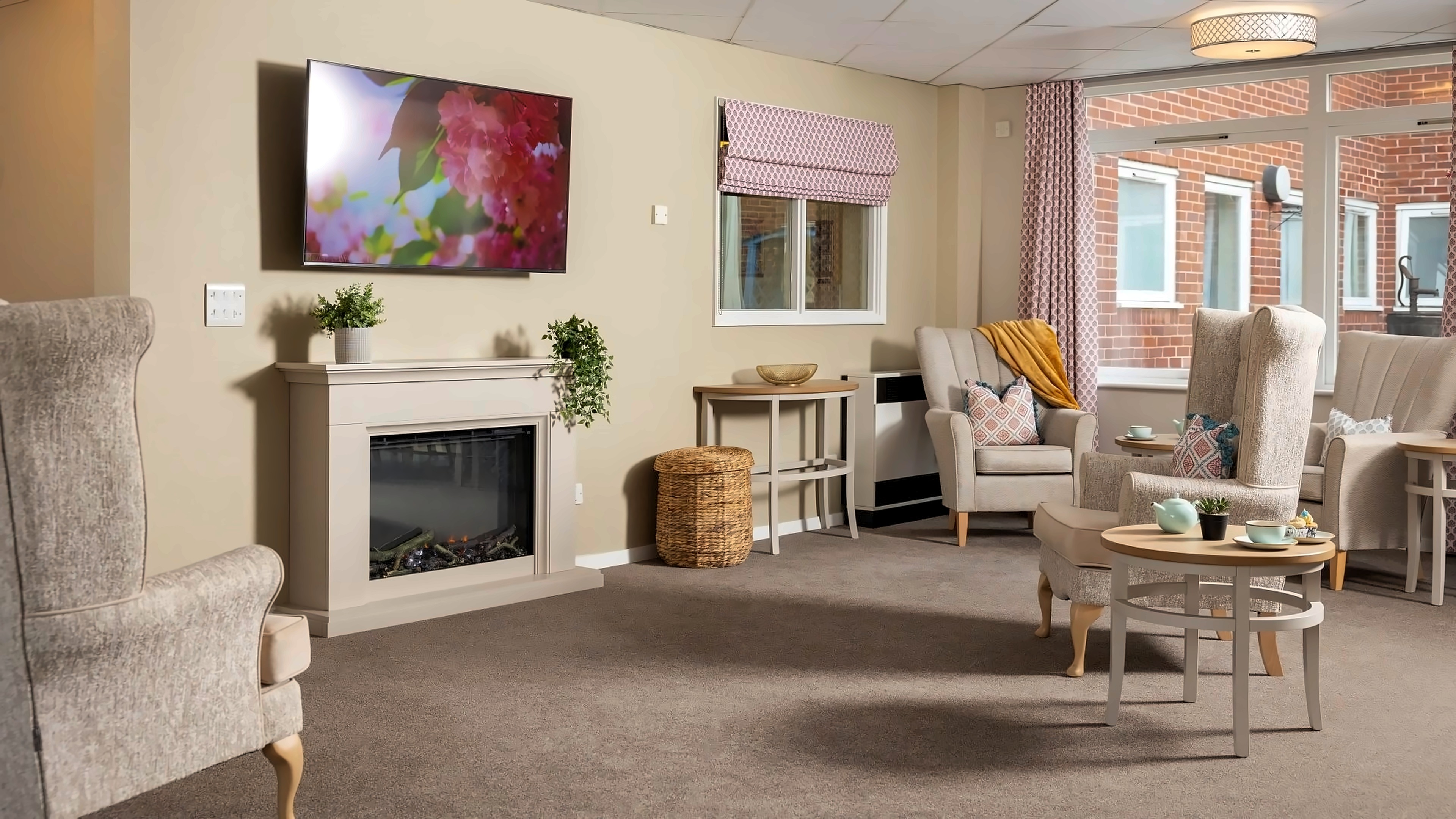 HEFFLE COURT interior 3